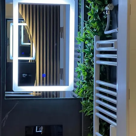 The Pearl - In The Heart Of *